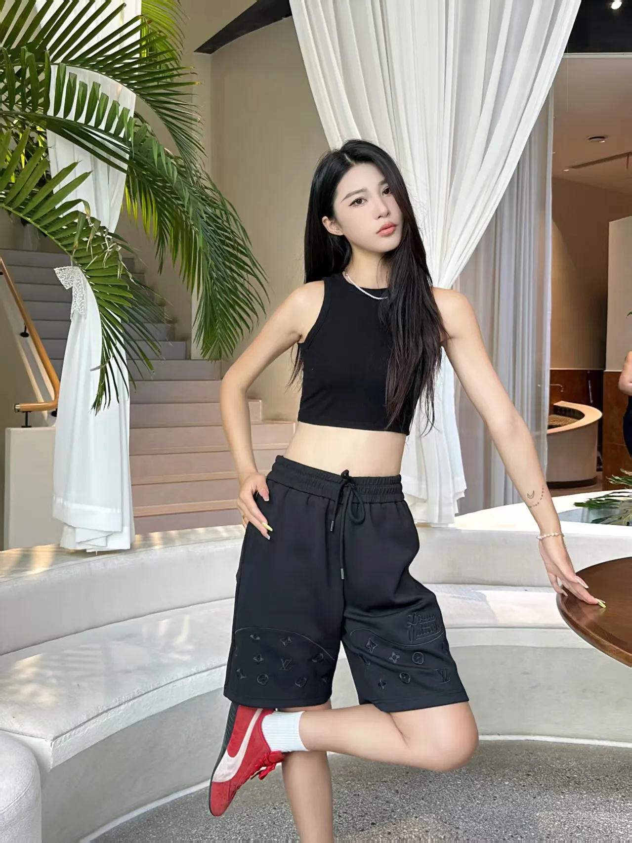 Louis Vuitton/Louis Vuitton hem dark pattern half-length presbyopic embroidered shorts